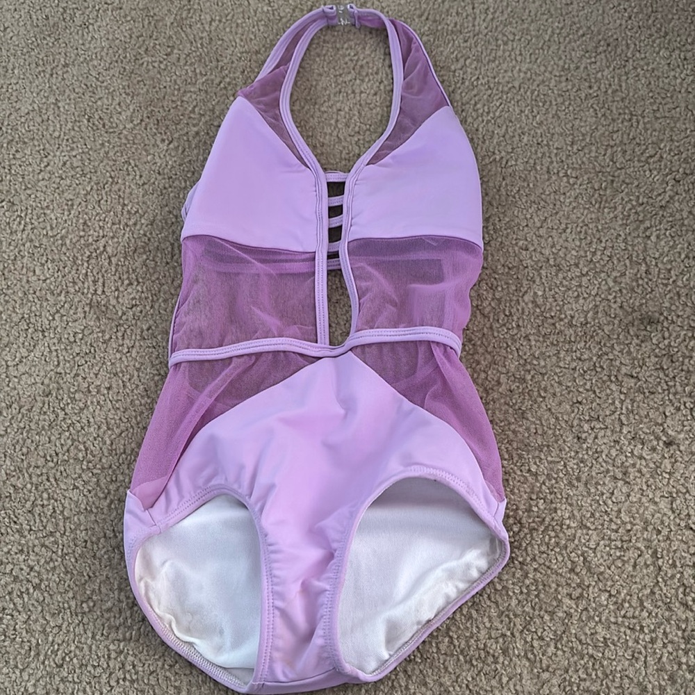 JILI LEOTARD
LA DANCE DESIGNS
size CXL
color: purple